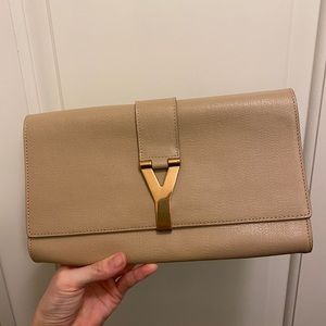 Almost New YSL Cluth!!!good price